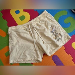 Womens Tweety shorts